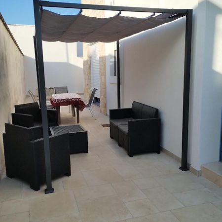 Onde Salentine Deluxe Apartment กาซาลาบาเต ภายนอก รูปภาพ