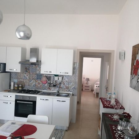 Onde Salentine Deluxe Apartment กาซาลาบาเต ภายนอก รูปภาพ